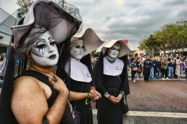 洛杉矶道奇队将同性恋“修女”团体从骄傲之夜移除