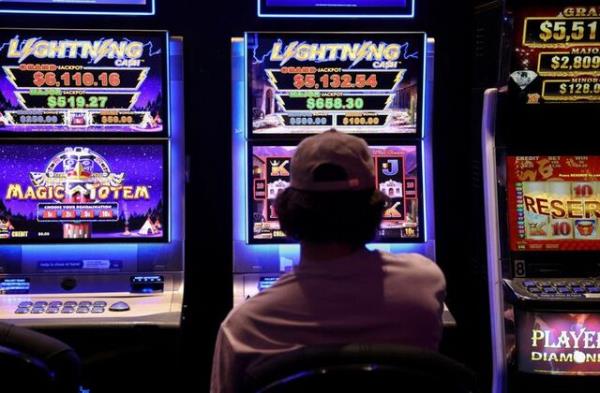 澳大利亚敦促禁止在线赌博广告，以遏制日益增长的成瘾